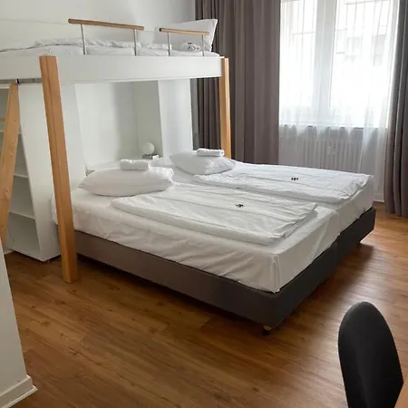 Guestified Ayuna 3* Dusseldorf