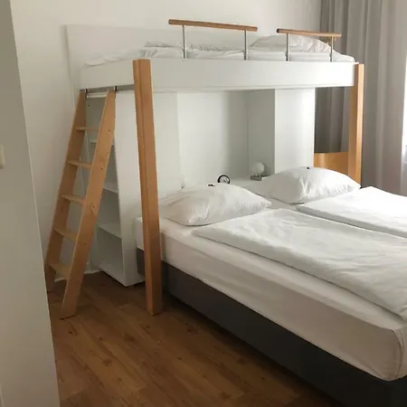 Guestified Ayuna Düsseldorf